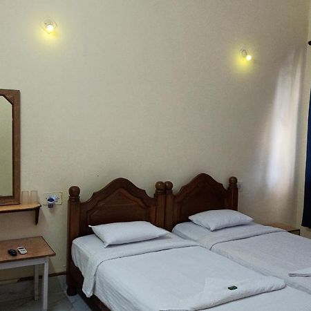 קולבה Williams Beach Retreat מראה חיצוני תמונה